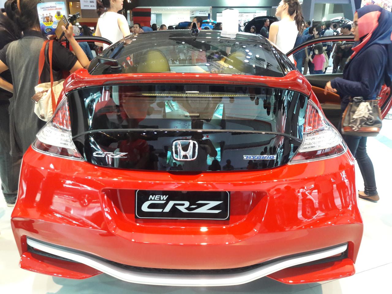 Yang Bening-Bening di IIMS 2016 (16 APRIL 2016)