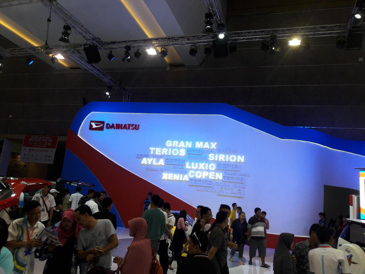 Yang Bening-Bening di IIMS 2016 (16 APRIL 2016)