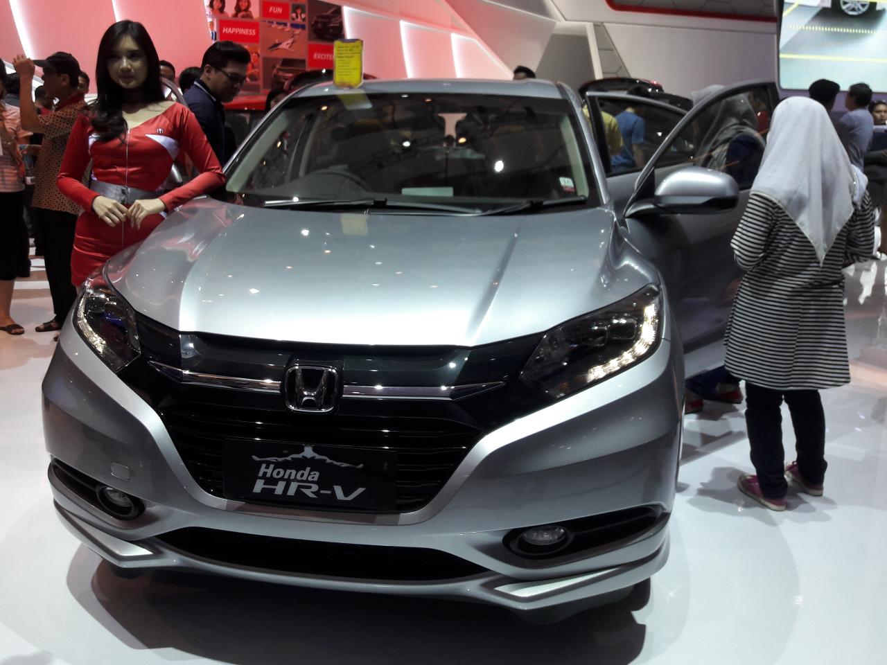 Yang Bening-Bening di IIMS 2016 (16 APRIL 2016)