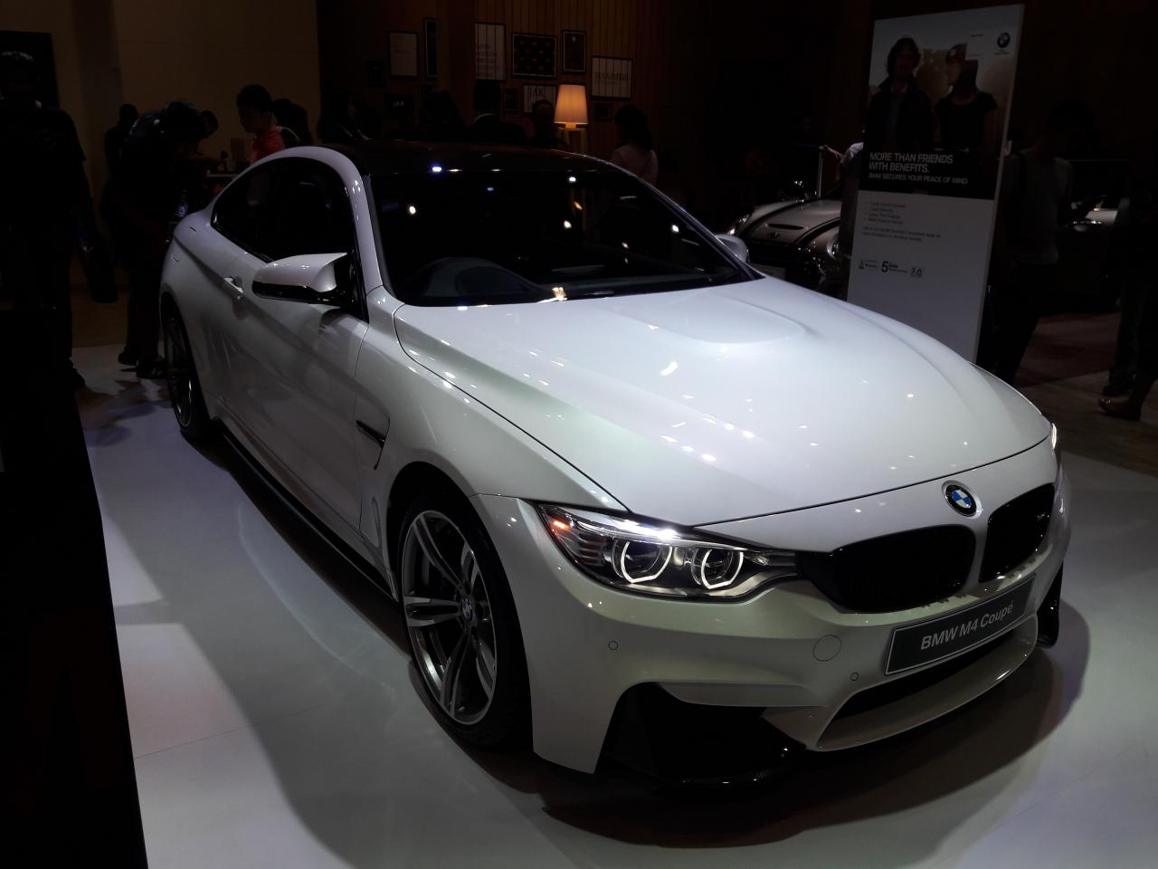 Yang Bening-Bening di IIMS 2016 (16 APRIL 2016)