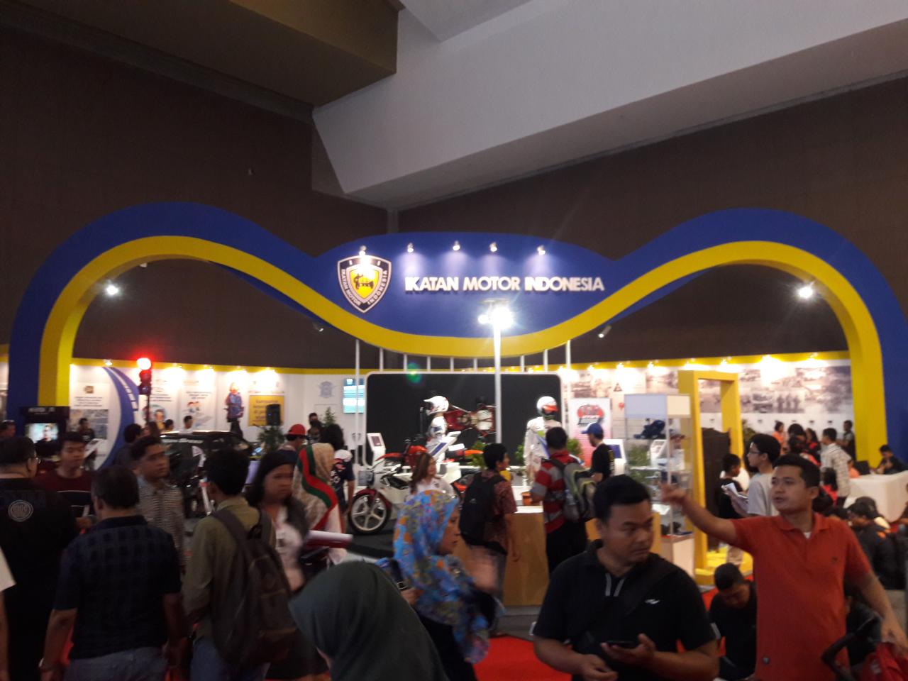 Yang Bening-Bening di IIMS 2016 (16 APRIL 2016)