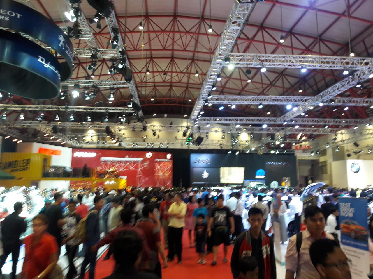 Yang Bening-Bening di IIMS 2016 (16 APRIL 2016)