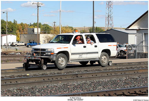 Hi-Rail Modern Trucks, Mobil yg dapat berjalan di rel kereta