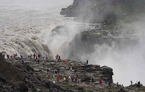 Melihat &quot;Kemegahan&quot; Air Terjun Dettifoss di Islandia