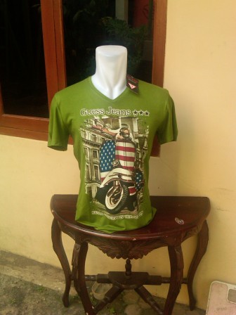 Jual baju kaos keren cwo barang bandung,, diliat dlu gan,, murah meriah,,