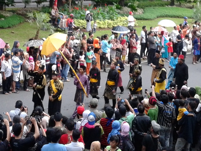 Meriahnya Pawai World Heritage Festival 2013 di kawasan Monas, Jakarta