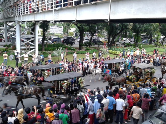 Meriahnya Pawai World Heritage Festival 2013 di kawasan Monas, Jakarta