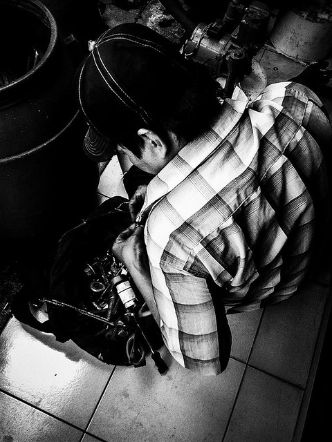 nongkrong-bareng-kamera-henpon