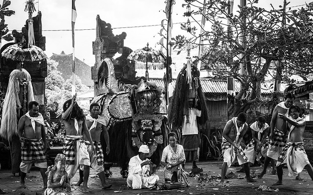 nongkrong-bareng-foto2-b-w