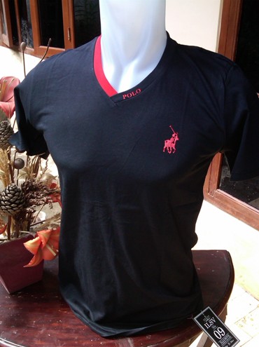 Jual baju kaos keren cwo barang bandung,, diliat dlu gan,, murah meriah,,