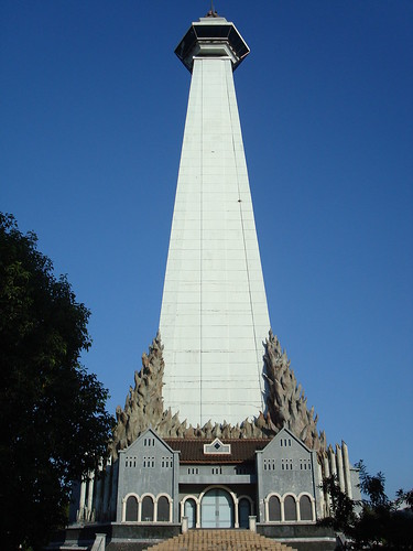 &#91;HOT&#93; Ternyata Monas punya kembaran &#91;No Hoax&#93;