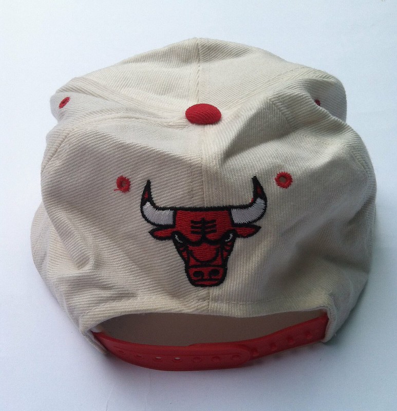 VARSITY CHICAGO BULLS original size M