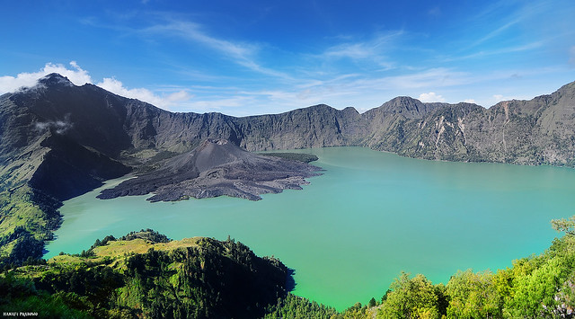 Hike Beauty of Mount Rinjani 3726 mdpl via Jalur Sembalun &#91;PGN Hiker&#93;