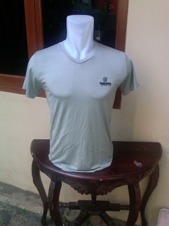 Jual baju kaos keren cwo barang bandung,, diliat dlu gan,, murah meriah,,