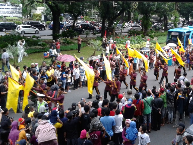 Meriahnya Pawai World Heritage Festival 2013 di kawasan Monas, Jakarta