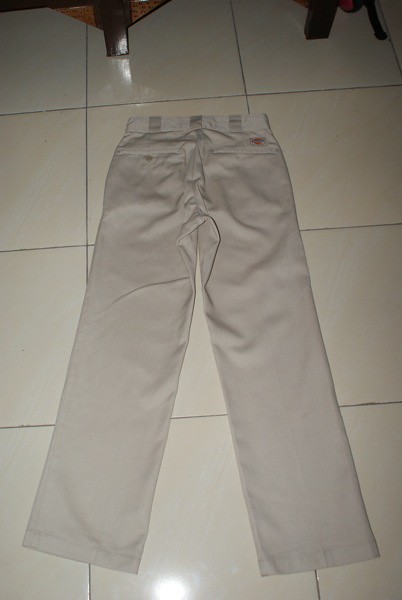 BUZZ RICKSONS DARTISAN DIOR TOPMAN ZARA H&M DICKIES CARHART UNIQLO BEAMS SALEWA Chino