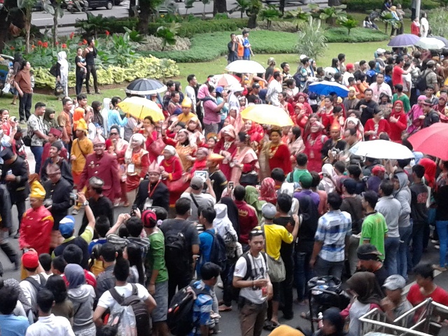 Meriahnya Pawai World Heritage Festival 2013 di kawasan Monas, Jakarta