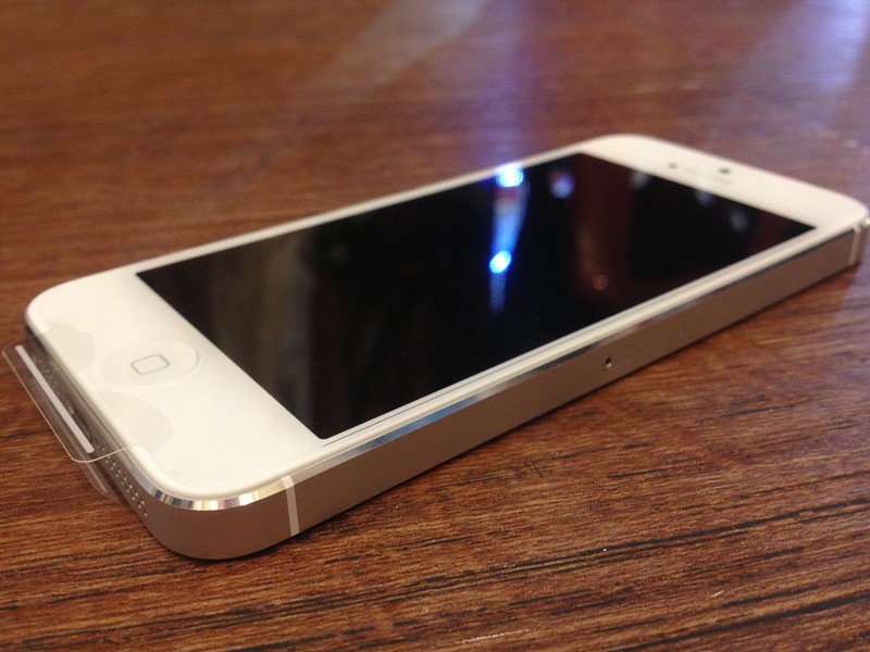 Jual Iphone 5 White 16GB Garansi Resmi MTS Indonesia NEW Termurah