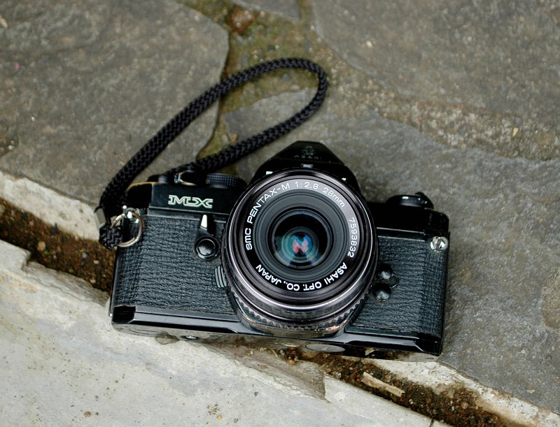 warung-ngumpul-penggemar-kamera-analog---part-4