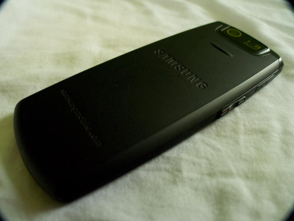 Samsung SGH Z170 >> Jual Muahal, Bonus Flashdisk 2GB! XD 