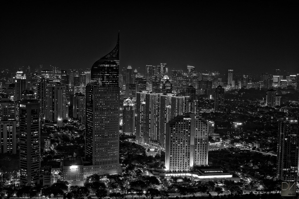 Kota Terbesar di Indonesia di malam hari. Keren gan!!