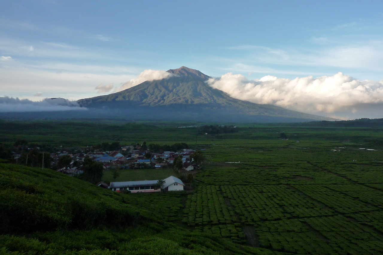 INI DIA 25 GUNUNG BERAPI DI INDONESIA KASKUS