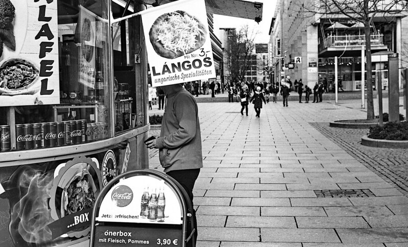 warung-ngumpul-penggemar-kamera-analog---part-5