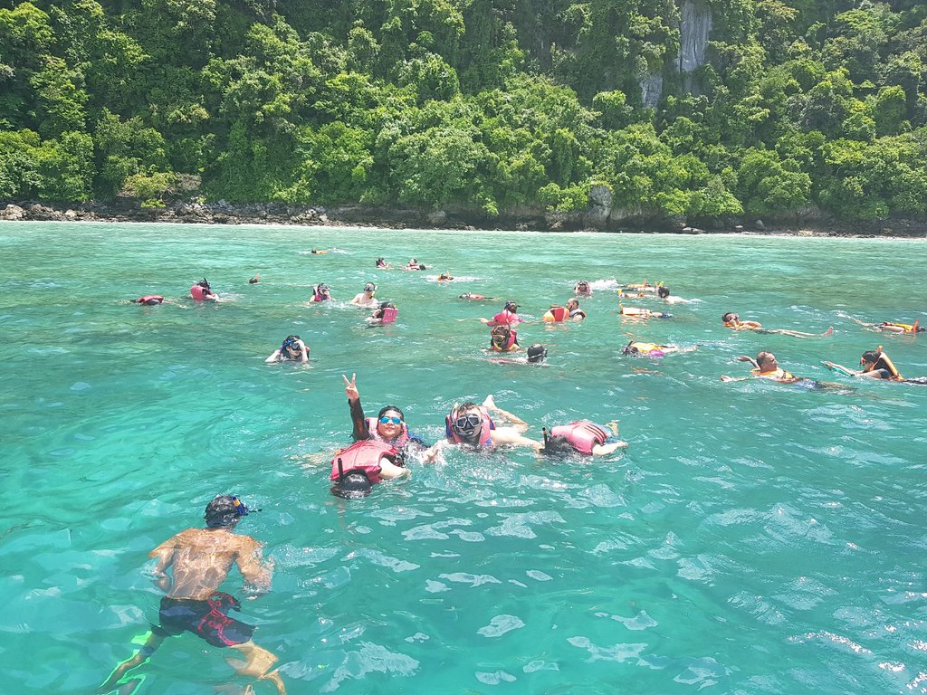 #KASKUStravelstory : Phuket, Pulau yang Menyuguhkan Sesuatu Untuk Semua Orang