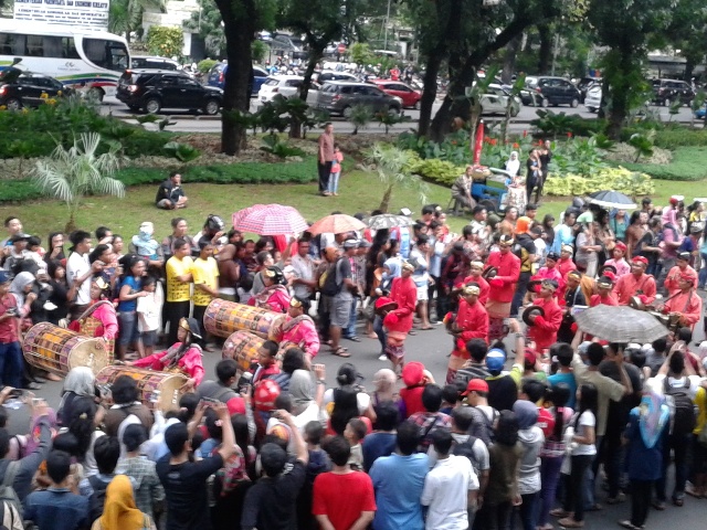 Meriahnya Pawai World Heritage Festival 2013 di kawasan Monas, Jakarta