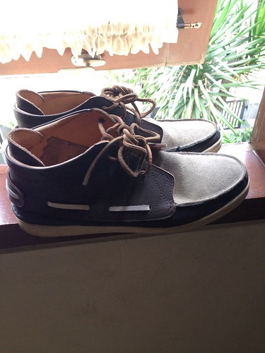 **WTS CASUAL SHOES MURAHHHHH!**