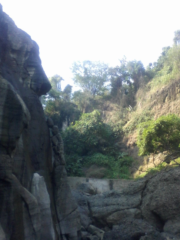 curug caweni sukabumi