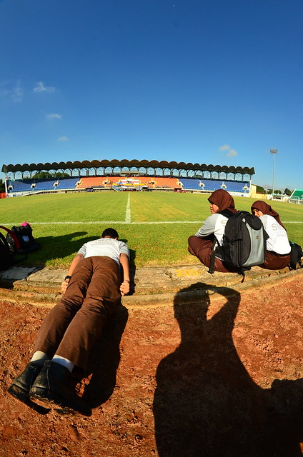 review-nikon-lens--gears