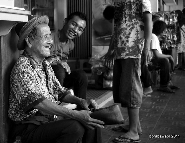 photo-games-foto-di-bawah-saya