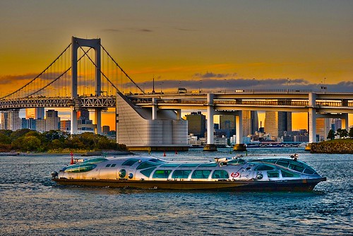 Wow! Jepang Ciptakan Bus Air Bernama Himiko