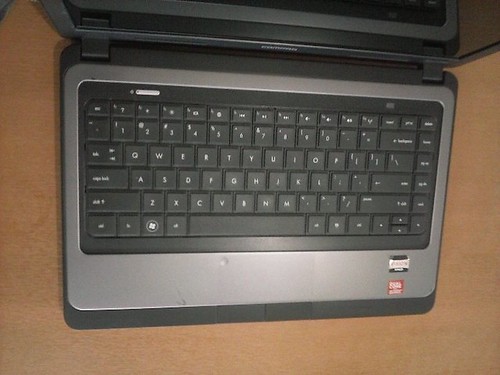 LAPTOP/NOTEBOOK GAMING MURAH/COMPAQ/AMD/ATI RADEON HD/2GB 500GB/COD BANDUNG