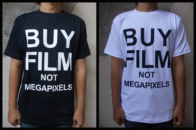 warung-ngumpul-penggemar-kamera-analog---part-4