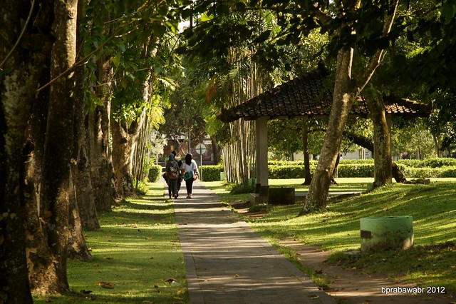 photo-games-foto-di-bawah-saya