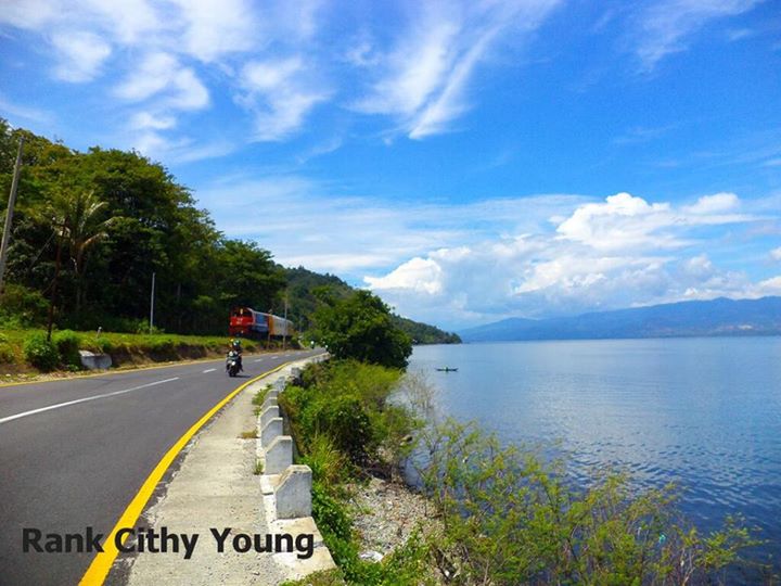 Serunya Jalan² Naik Kereta Api Wisata Danau Singkarak