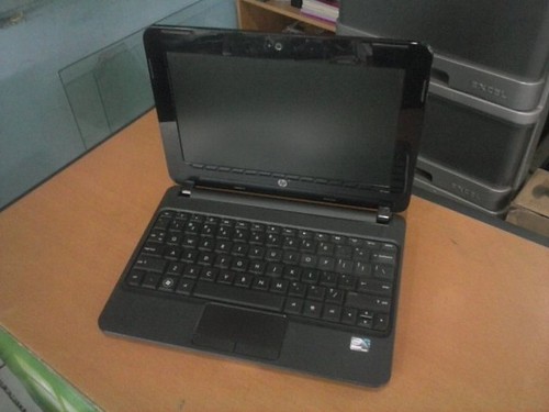 LAPTOP(NETBOOK) HP MINI 110 MURAH/HARGA NEGO/FULL KELENGKAPAN/MSH SEGEL/COD BANDUNG
