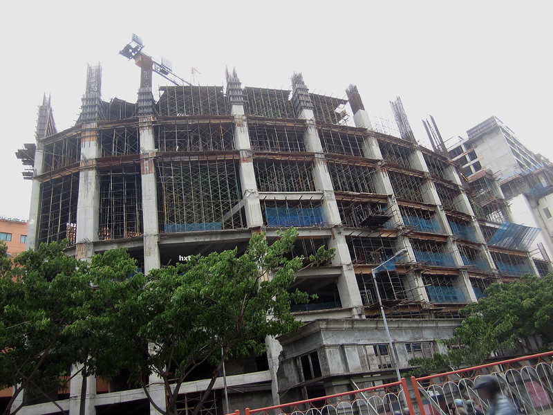 Salah satu calon gedung tertinggi di indonesia bagian timur