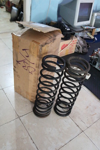 DIJUAL PER SHOCK DEPAN VW 1300 SECOND YOGYAKARTA