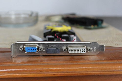 VGA ATI All in Wonder X800 XT 100-714200 Radeon X800XT 256MB 256-bit GDDR3