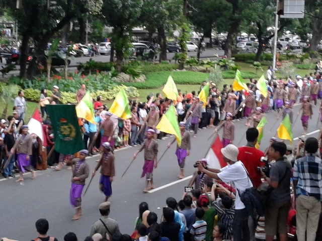 Meriahnya Pawai World Heritage Festival 2013 di kawasan Monas, Jakarta