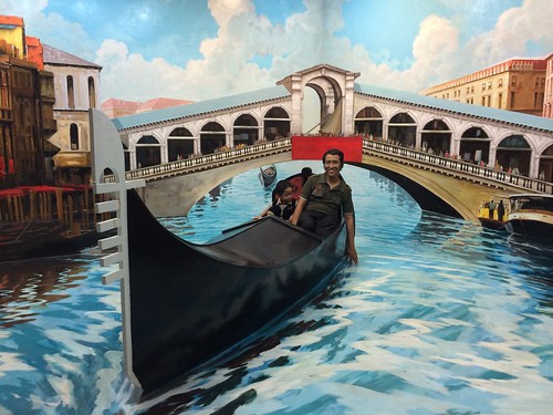 KARYA SENI 3D DARI KURT WENNER , PELUKIS JALANAN JEBOLAN NASA