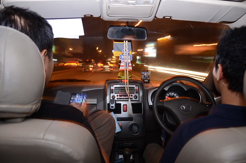 trik-dark-photography---light-painting---bulb