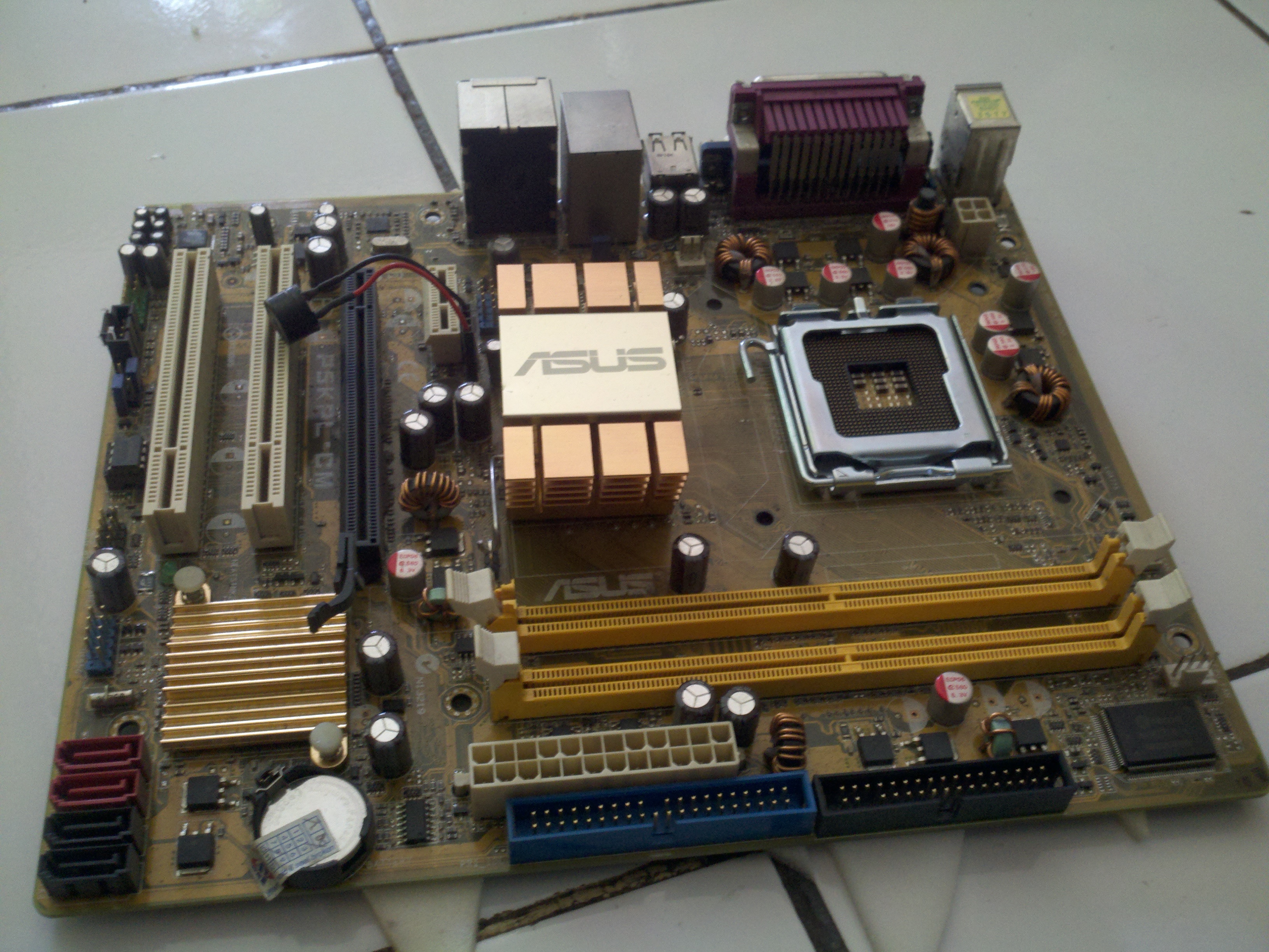 MOBO ASSUS