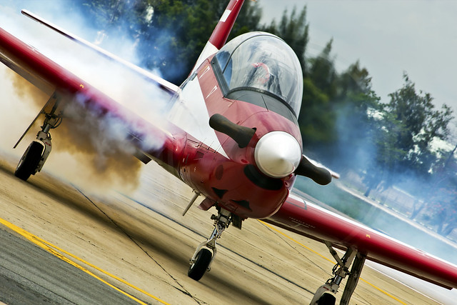 &#91;TRIT BERHADIAH&#93; JUPITER AEROBATIC TEAM, TNI-AU OFFICIAL AEROBATIC TEAM