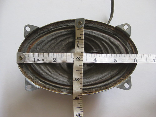 WANT TO BUY: SPEAKER OVAL KECIL (4x6inch)