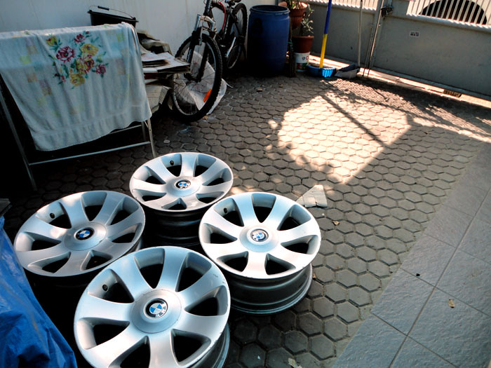 FOR SALE : ORIGINAL SPEC BMW E66 750LI WHEELS, BMW SPIDER SPOKE 175 !