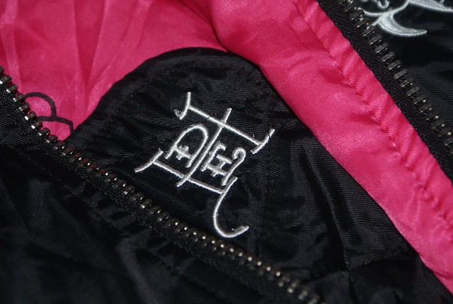 THE VENTURES NIKE Windrunner FARMERS BONE SHAKER POLO LACOSTE Harington UNIQLO KANGOL